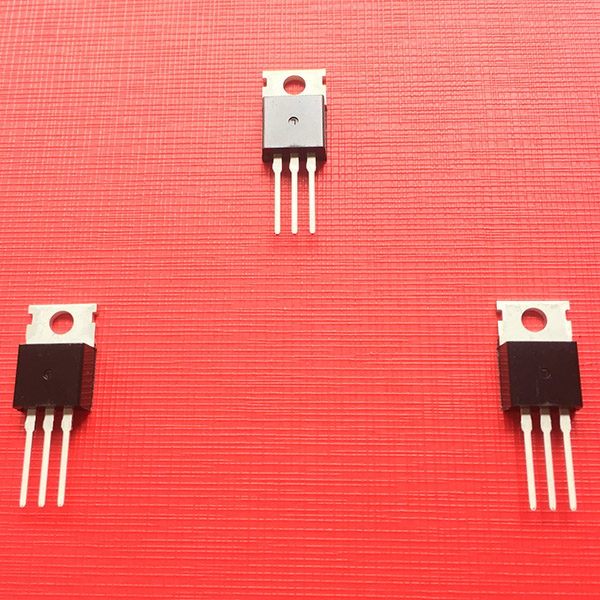 國產自主核心技術的場效應管：FHD9540，適用于電動車儀表盤